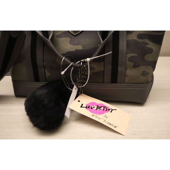 Luv Betsey x Betsey Johnson LB102700 LBADIE Camo Crossbody/Tote Bag &Heart Charm - Picture 7 of 13